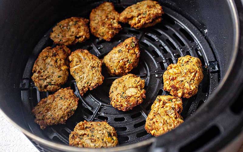 تهیه فلافل در هواپز